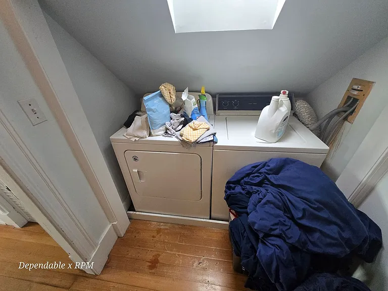 19-21 Granville Rd. — Photo 27