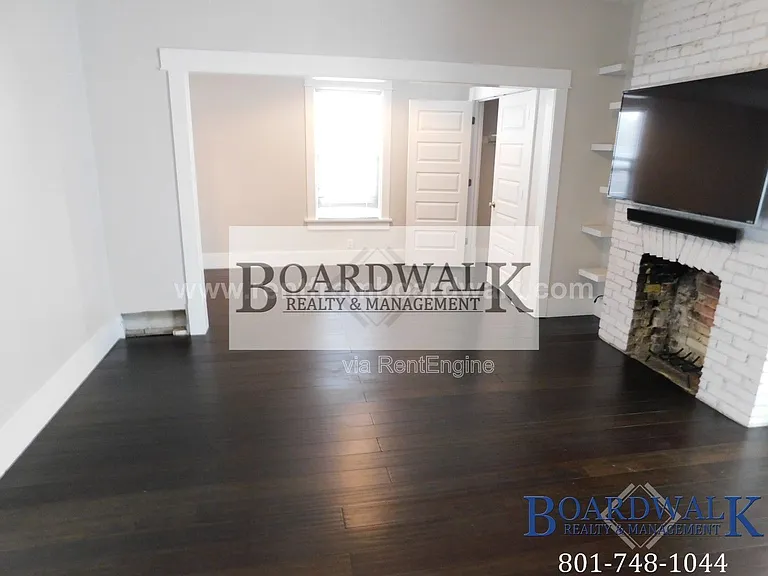 657 E Warnock Ave — Photo 11
