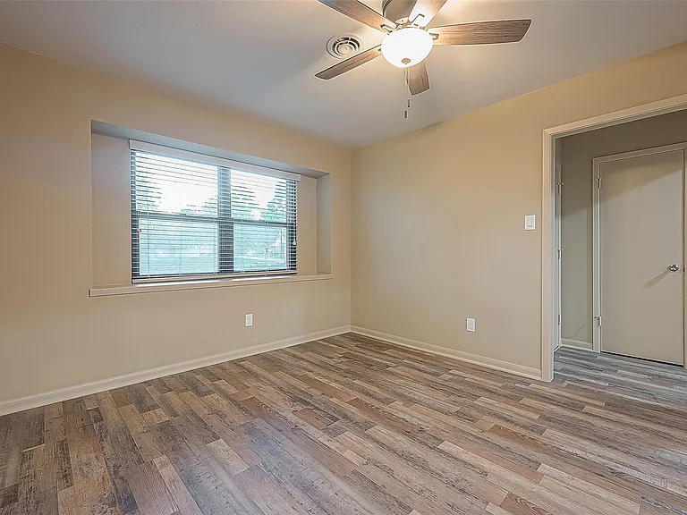 722 Venice St — Photo 17