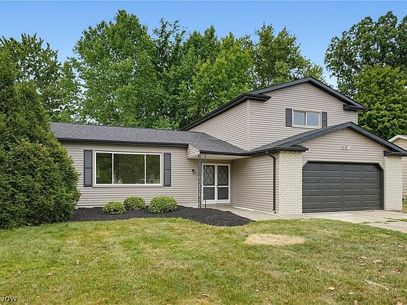 3rd image of 4796 Lindsey Ln