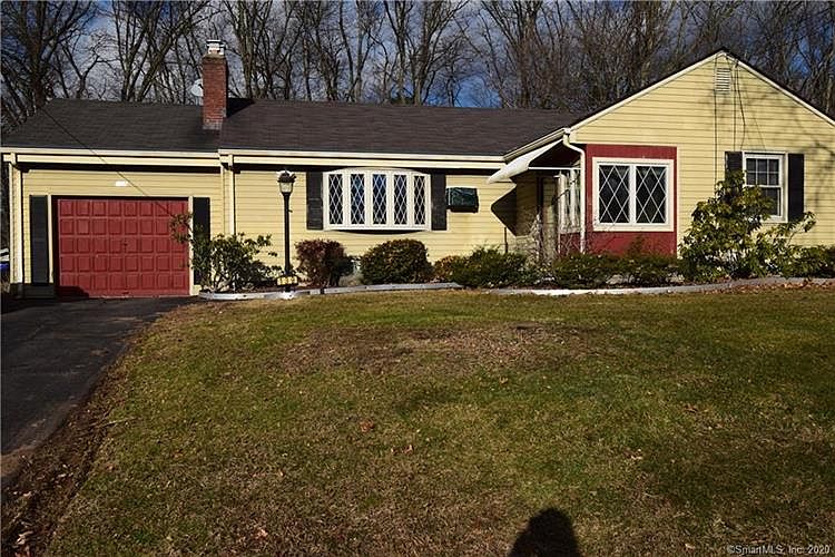 1st image of 139 Forest St