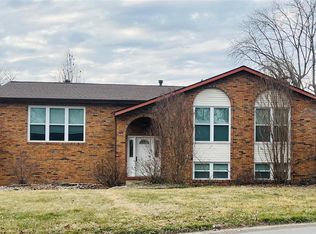 86 Glen Echo Dr, Glen Carbon, IL