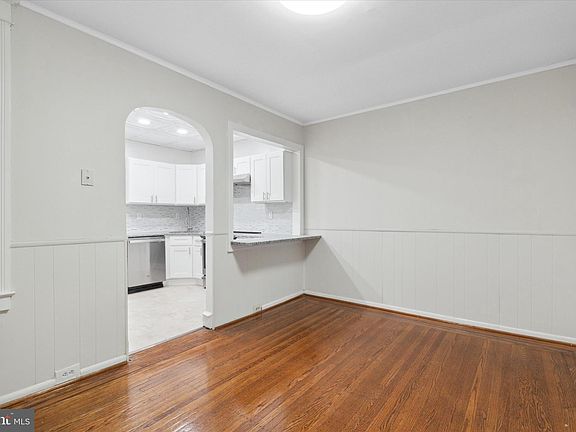 5th image of 6907 Cedar Park Ave
