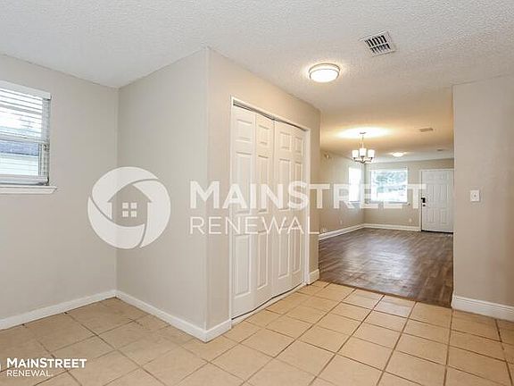 5th image of 4620 Williamsburg Ave