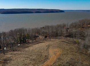 15 Lake Bend Shores Dr, Florence, AL 35633