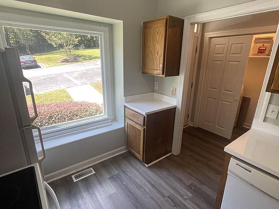 4th image of 6140 Loch Laural Ln