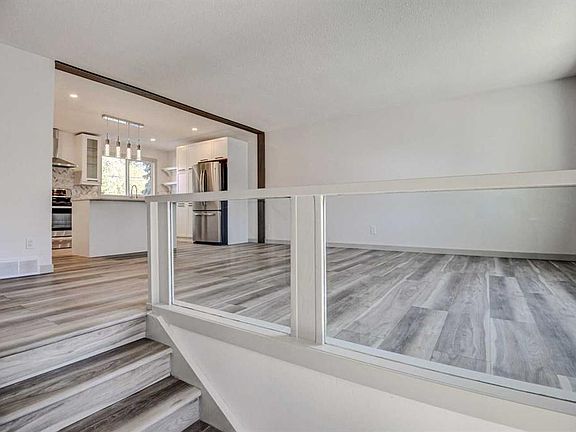 2nd image of 205 W Allan Cres SE