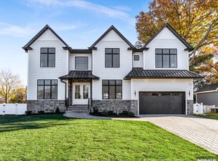 11 Garvey Pl, Glen Rock, NJ 07452