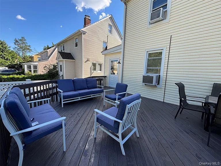 23 Perry Ave — Photo 46