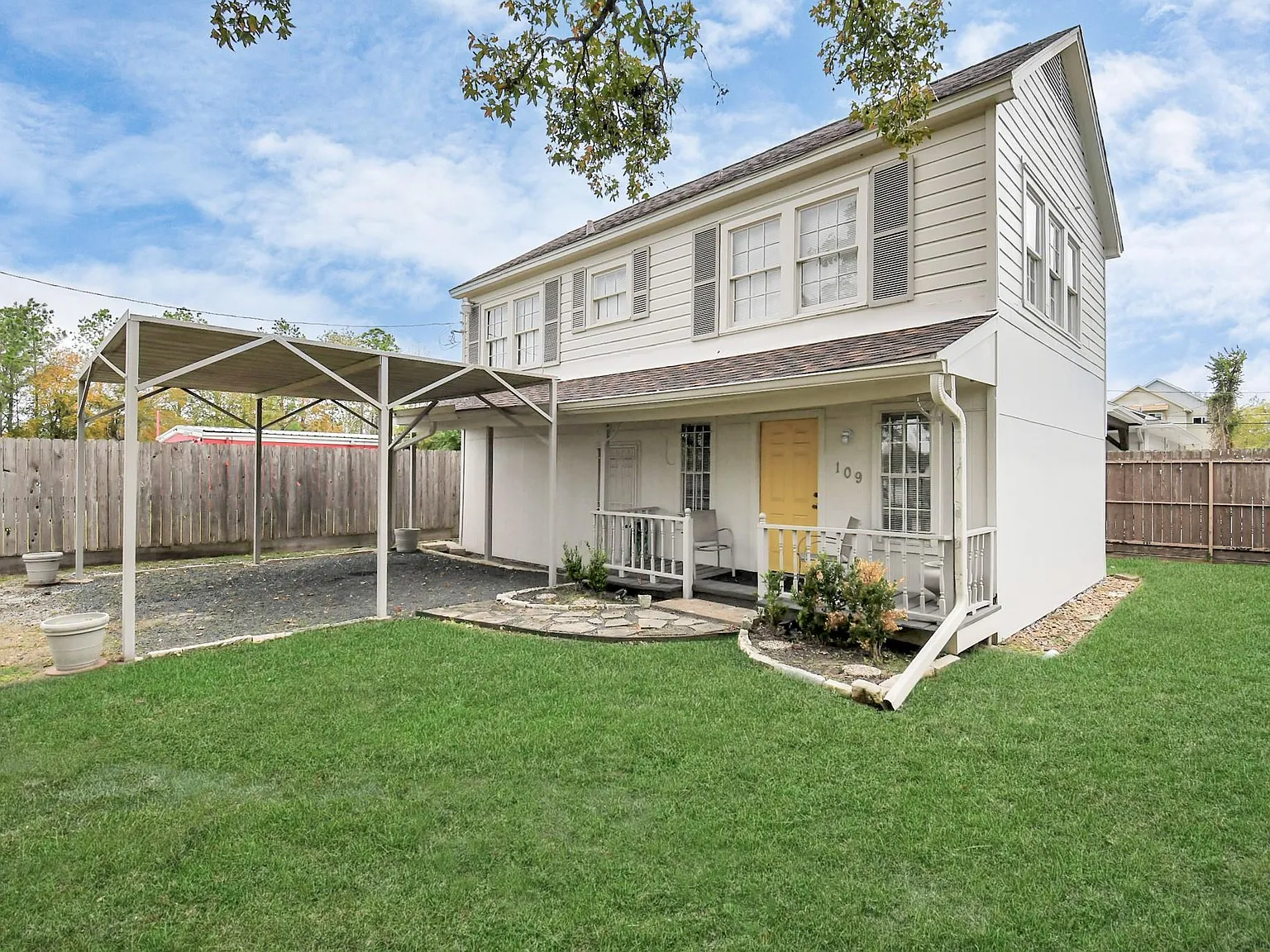 1 bed, 1.0 bath, 1540 sqft, $1,400 — Photo 2