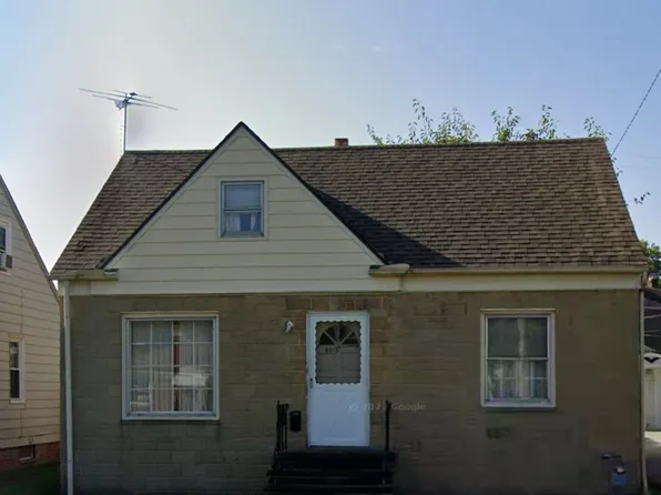 8015 Theota Ave, Parma, OH 44129