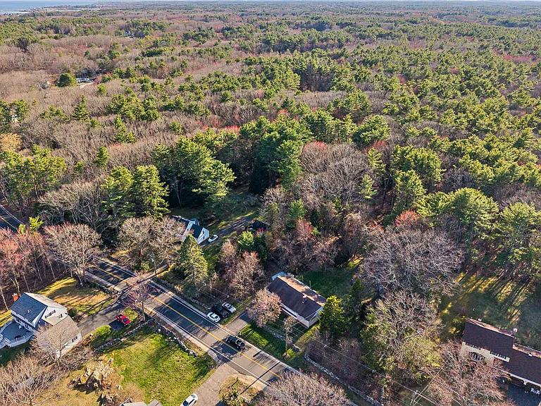 171 Brackett Rd — Photo 32