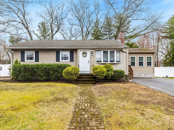 3 Kelley St, Medway, MA 02053
