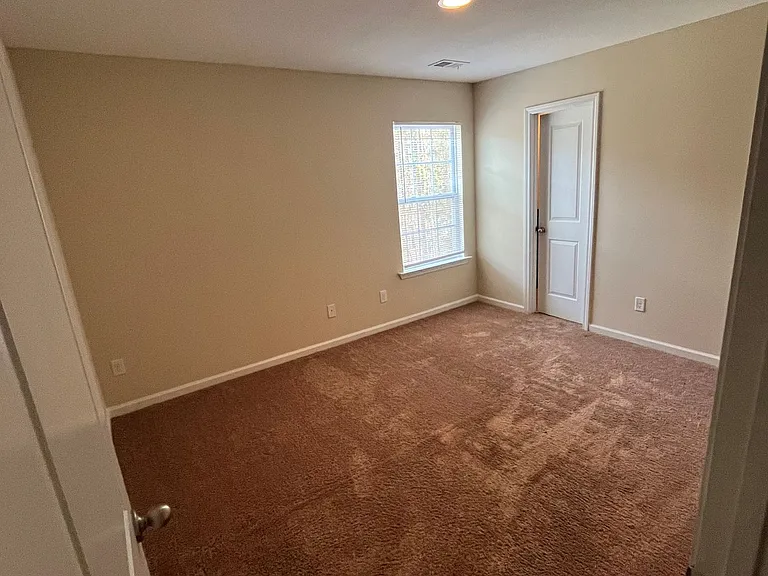 113A Winterberry Ln #A — Photo 3
