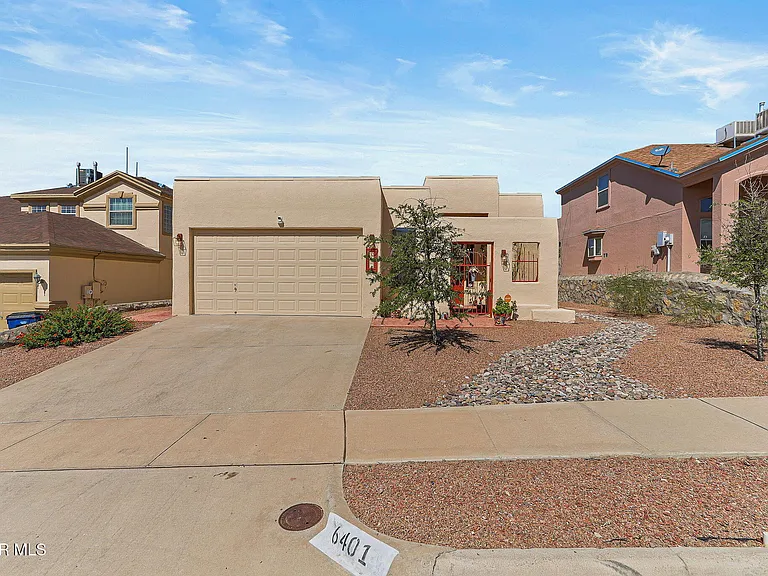 6401 Franklin Ridge Dr — Photo 32