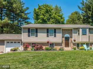 11125 Hoffman Dr, Germantown, MD 20876