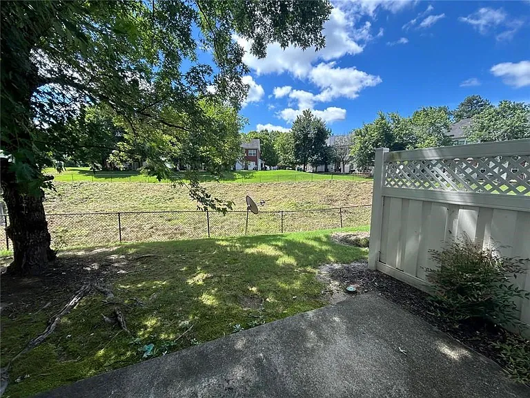 3233 Glenloch Pl — Photo 39