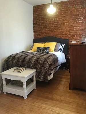 Rented by R New York | media 12