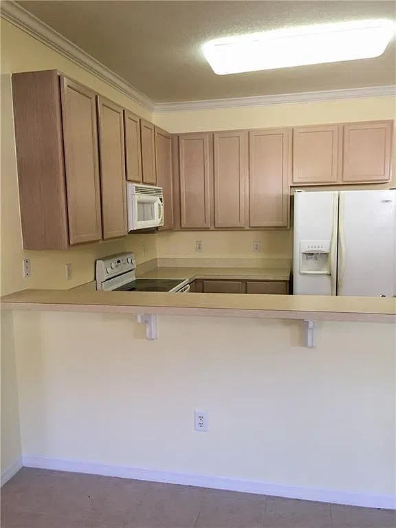 2 bed, 1904 sqft, $2,500 — Photo 4
