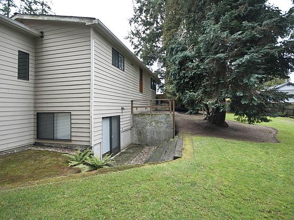 3rd image of 8532 126th Ave NE