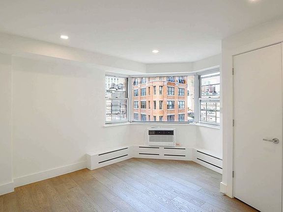 4th image of 60 E 12th St #4F