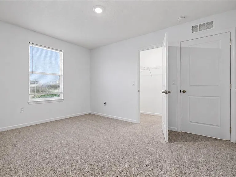 2270 Hemingway Cir — Photo 22