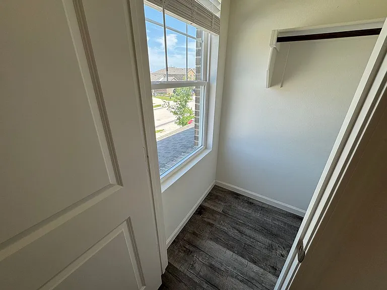 1812 Washington St — Photo 19