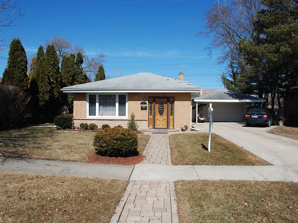 1st image of 493 Gilbert Dr