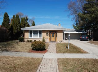 493 Gilbert Dr, Wood Dale, IL 60191
