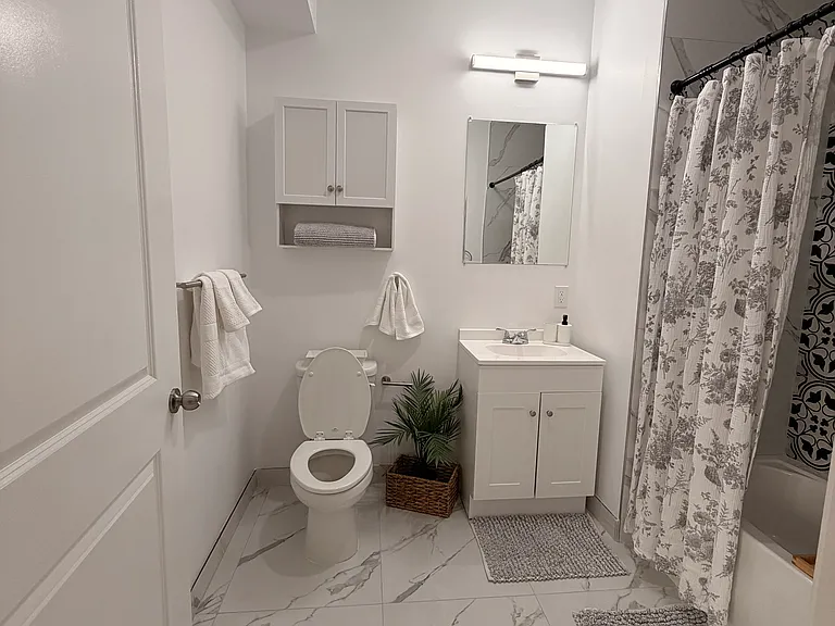 59-61 Cedar St #2 — Photo 5
