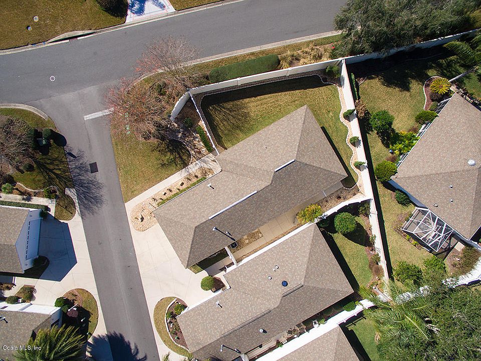 1st image of 472 Valverda Dr