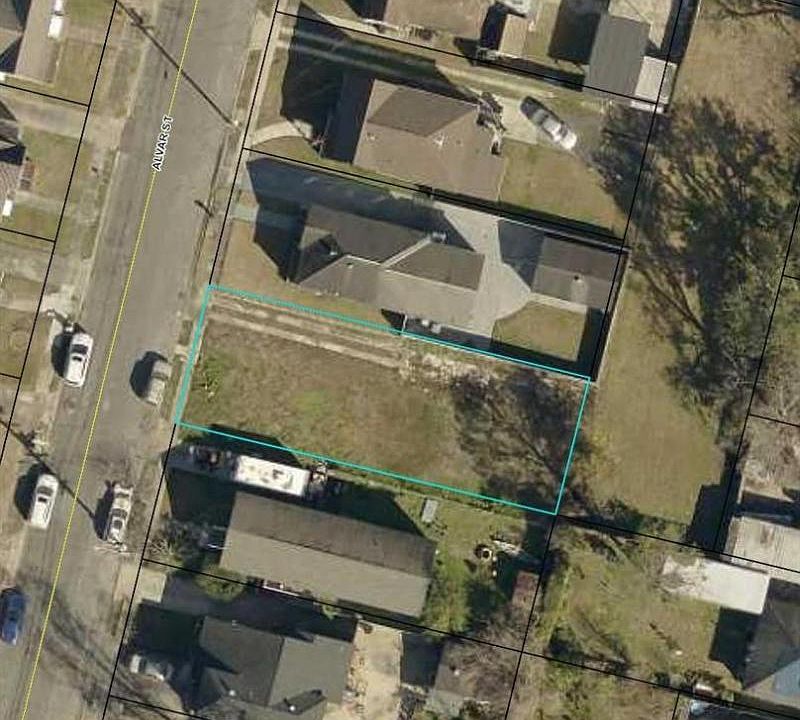 1st image of 2227 Alvar St