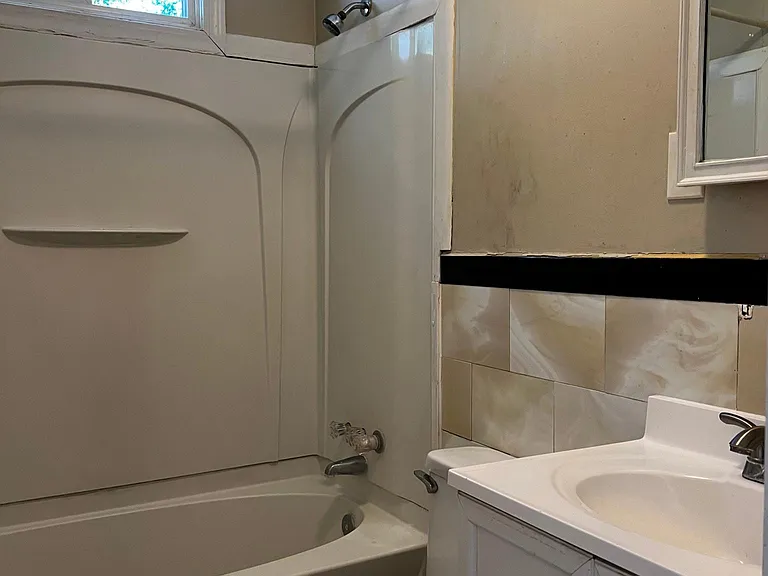 Full bathroom