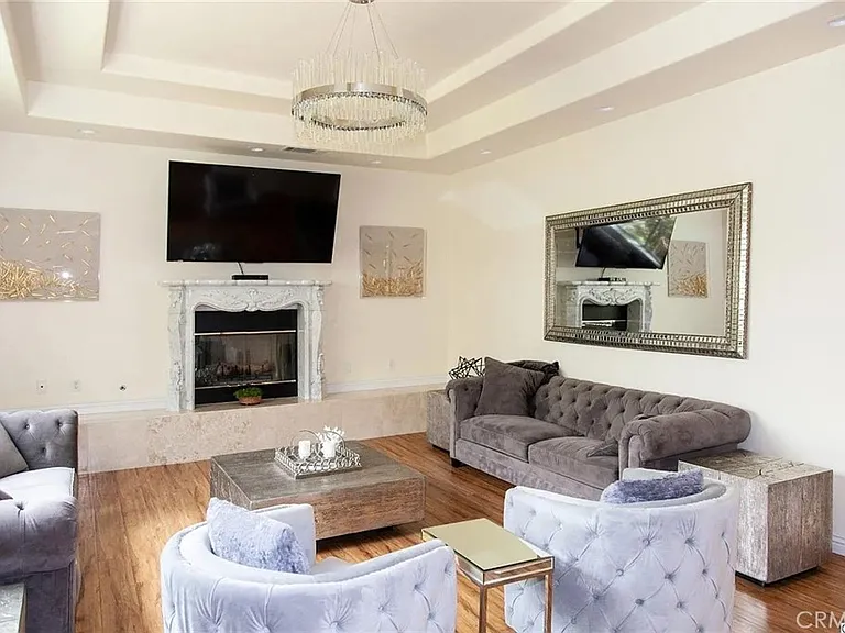 10062 Valley Circle Blvd — Photo 20