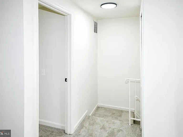 3705 Kempsford Field Pl — Photo 8