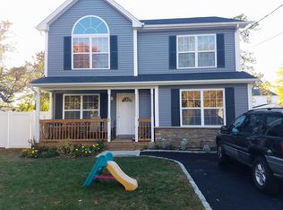64 S 31st St, Wyandanch, NY 11798