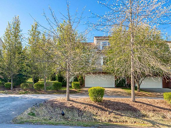 2nd image of 450 Oak Tree Blvd