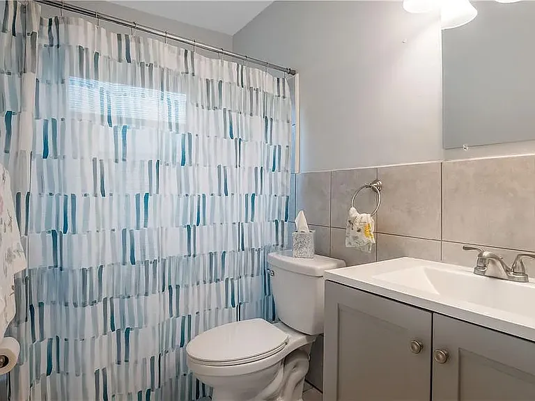 7401 NW 94th Way — Photo 11