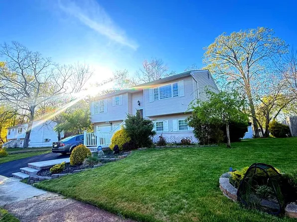 111 Spray Blvd, Neptune, NJ 07753