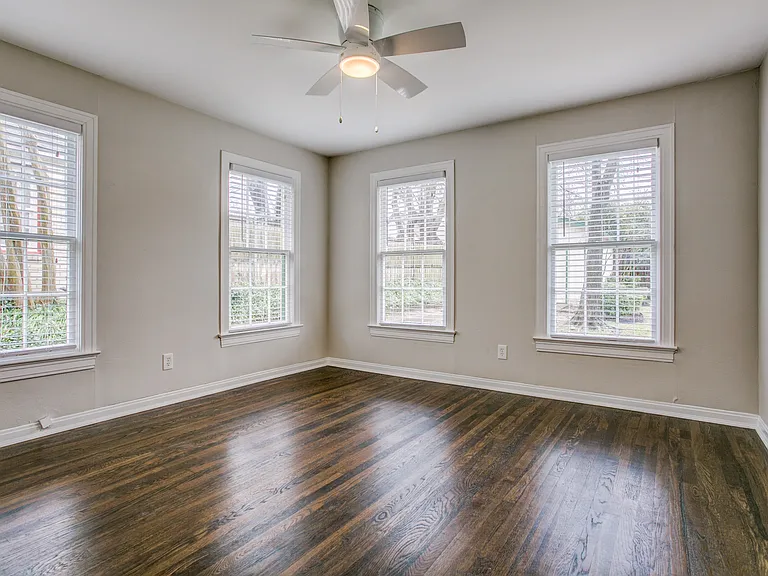 715 Newell Ave — Photo 8