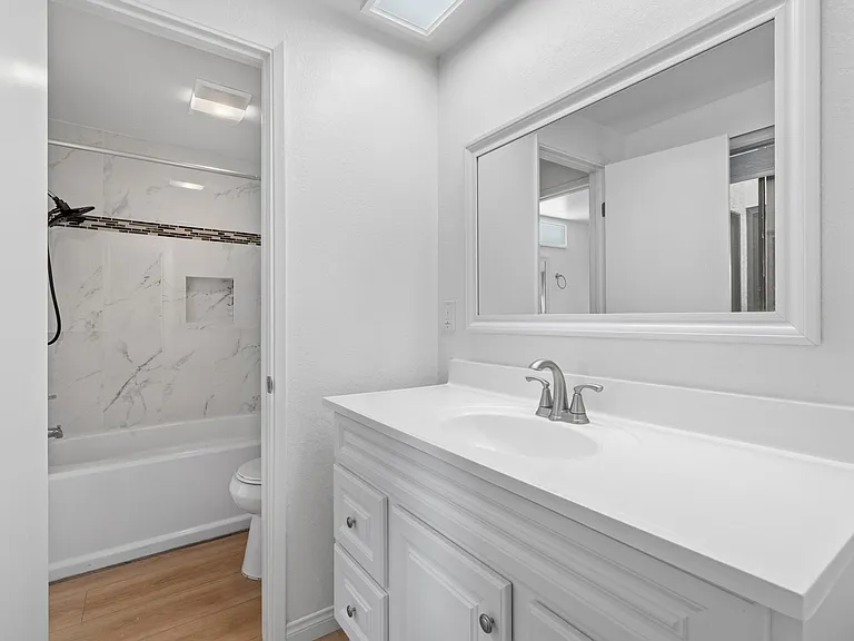 2520 Ruhland Ave #D — Photo 14