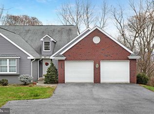 8383 Morningstar Ln, Waynesboro, PA 17268