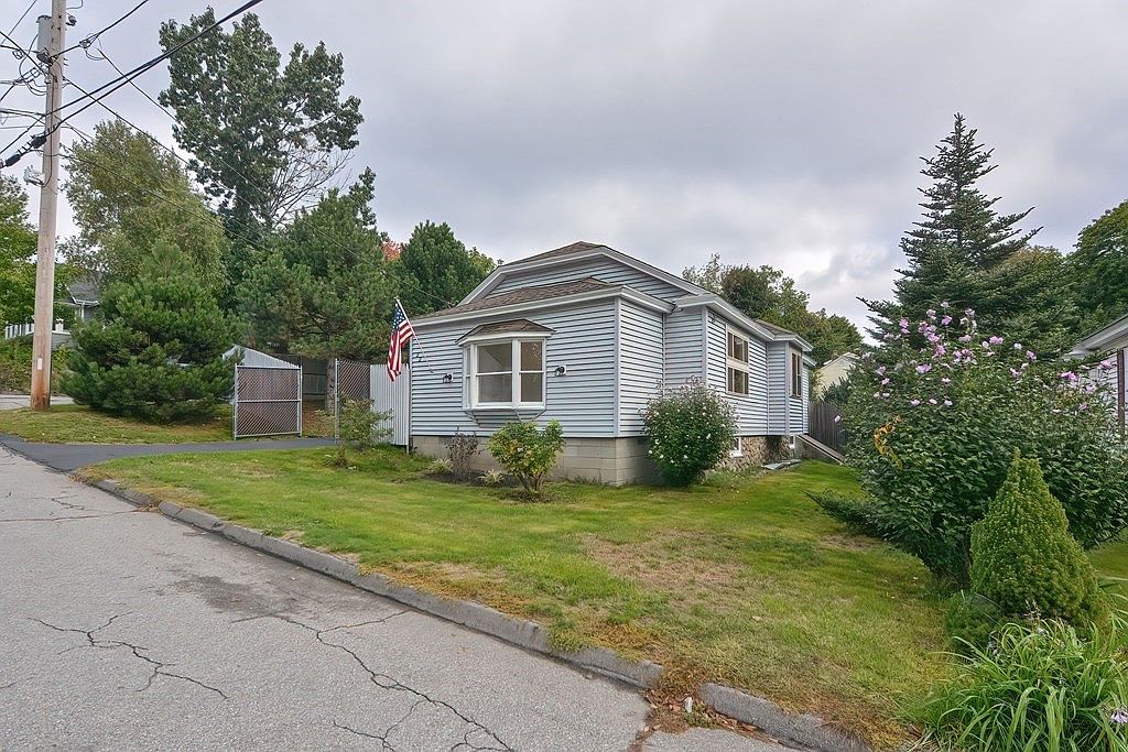 22 Wilbur St, Worcester, MA 01606 Zillow