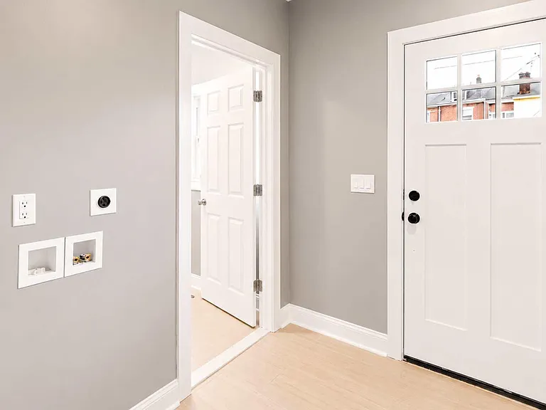 209 Woodlawn Ave — Photo 8