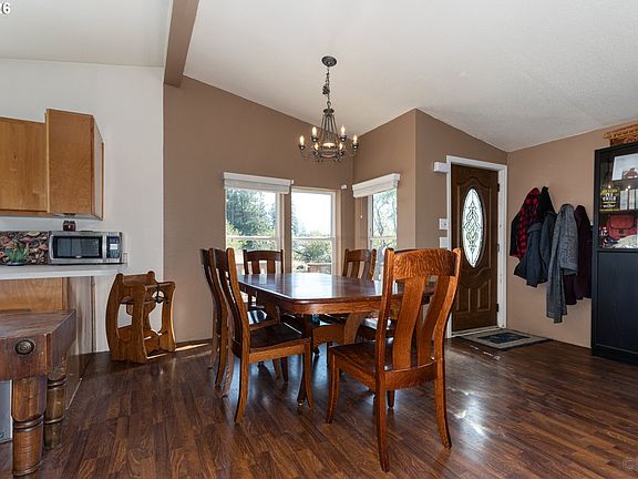 3rd image of 76654 Heath Rd