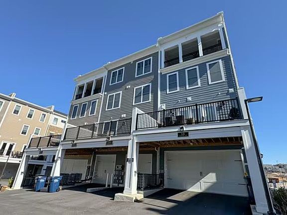 3rd image of 516 Belvedere Ave