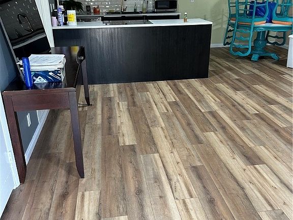 3rd image of 1454 Elizabeth Ave Unit 3