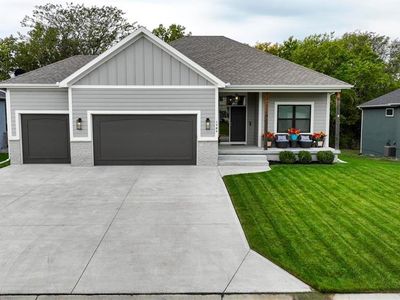 1704 N 163rd St, Basehor, KS, 66007