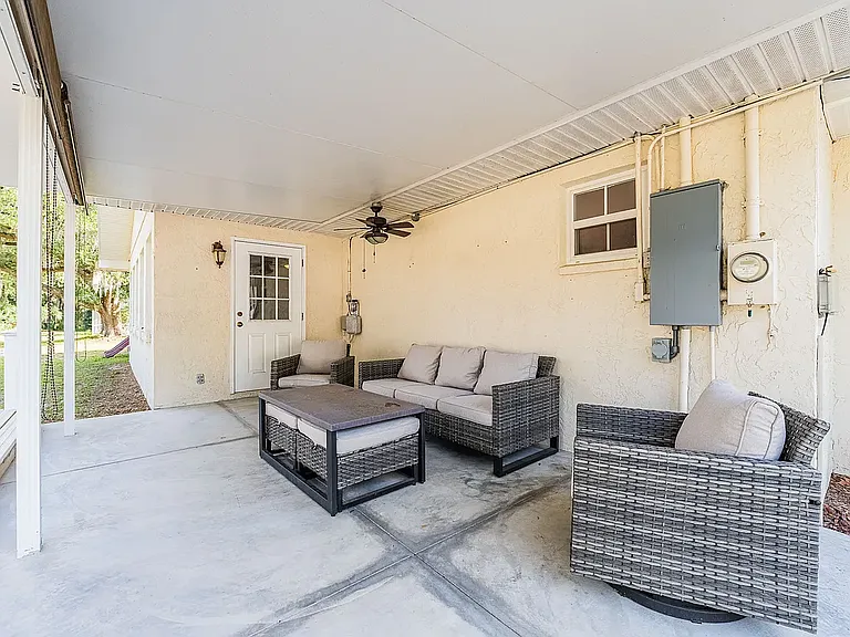 5905 Whispering Pines Rd — Photo 42