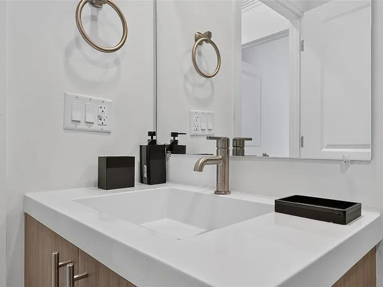 6336 Chorus Dr — Photo 10